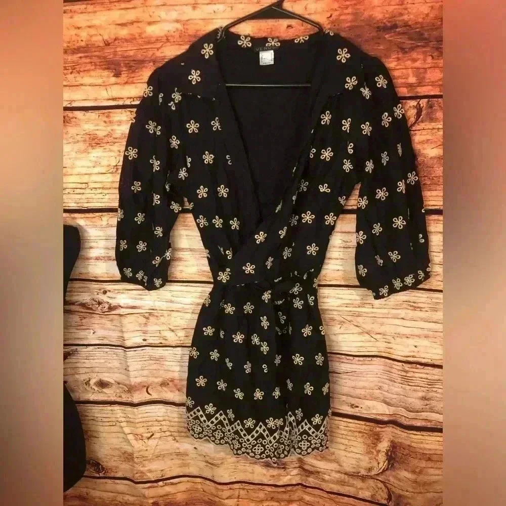 VENUS Women’s Black and Cream Floral Romper Many Sizes NWOT and NWT